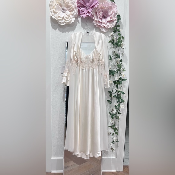Jonquil by Diane Samandi  Bride Night gown and Robe ✨Size petit Small - Picture 12 of 16